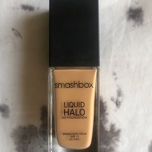 Smashbox Liquid Foundation ✨